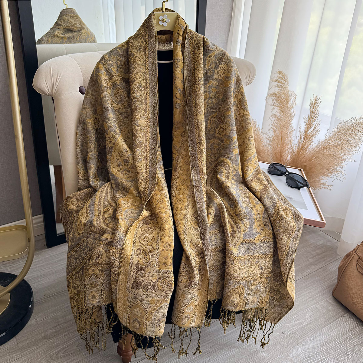 2025 Tassel Blanket Design Eth - огляд і ціна New Ethnic Fashion