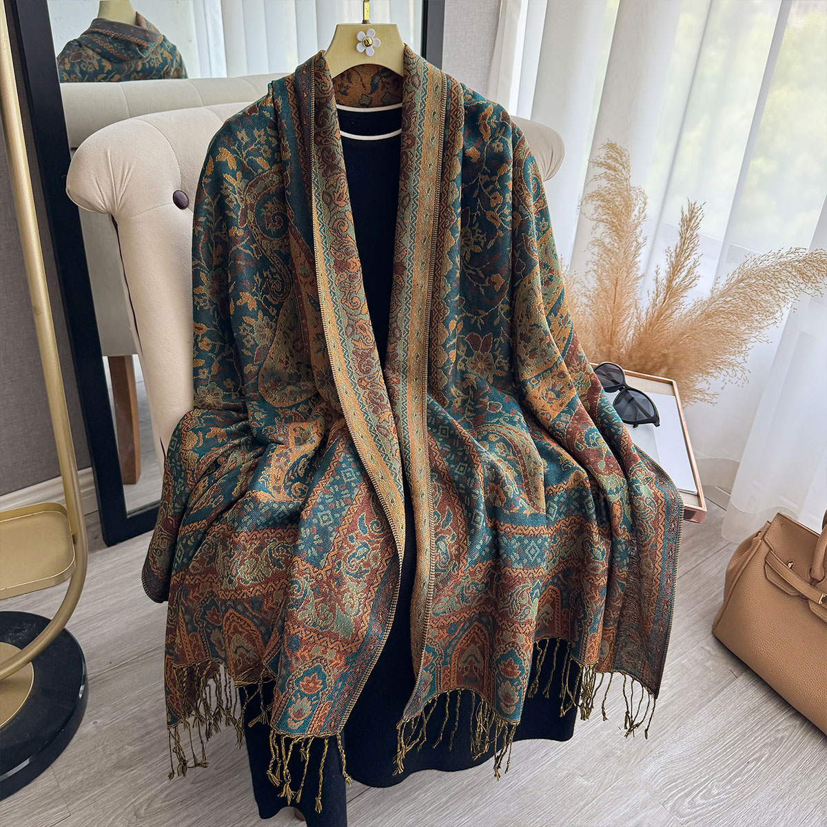2025 Tassel Blanket Design Eth - огляд і ціна New Ethnic Fashion