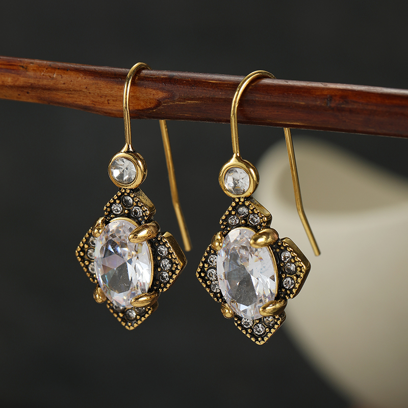 Vintage Inlaid White CZ Dangle - огляд і ціна Ethnic Wear In Fashion