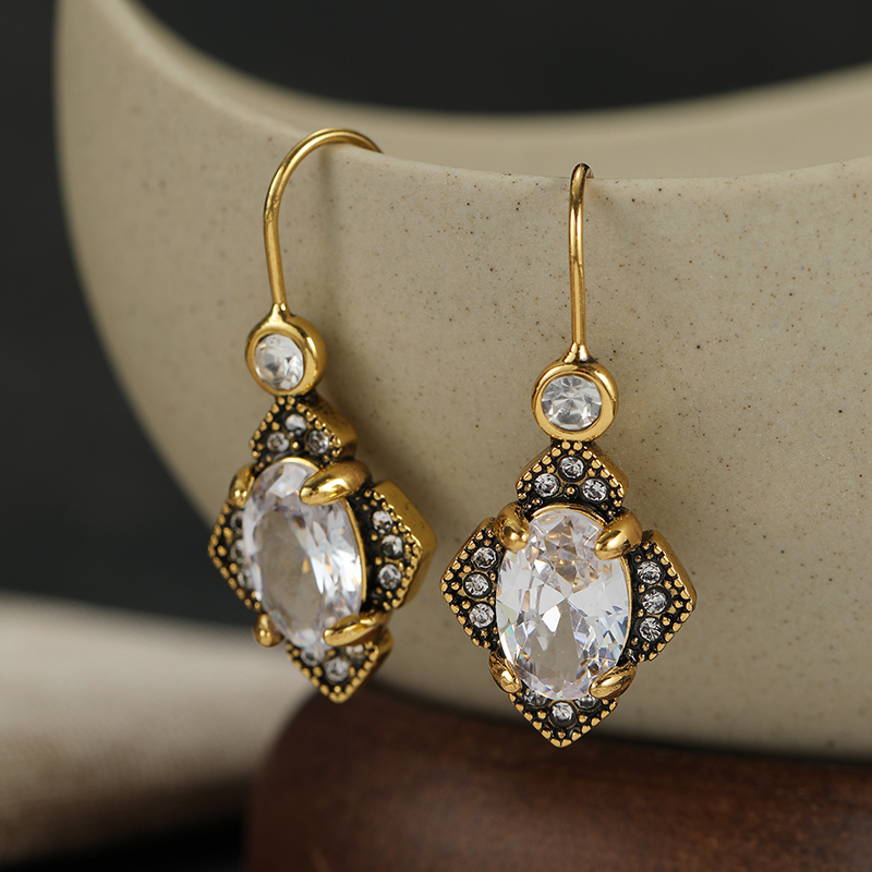 Vintage Inlaid White CZ Dangle - огляд і ціна Ethnic Wear In Fashion