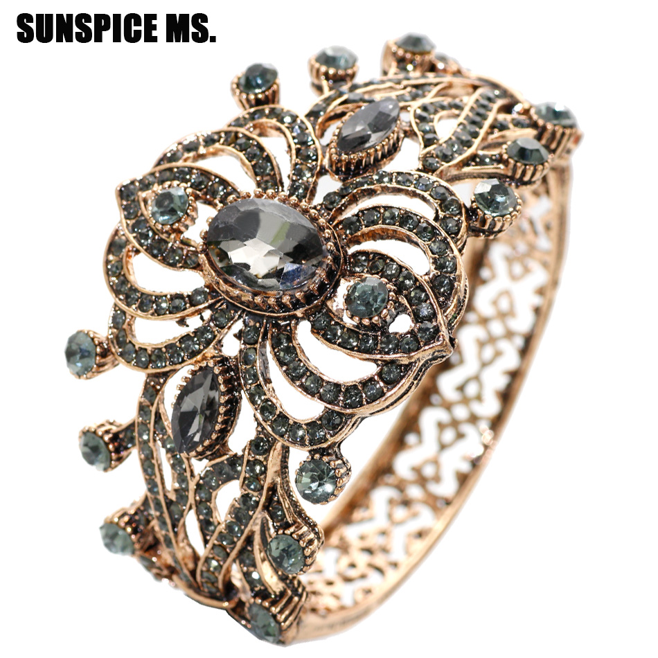 Bohemia Ethnic Vintage Bangle  - огляд і ціна Ethnic Fashion Brand